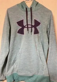 UNDER ARMOUR 水色 フード付きパーカー MD