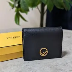 FENDI ブラック 二つ折り財布のサムネイル