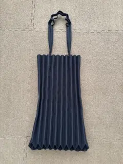 【希少】PLEATS PLEASEプリーツプリーズ イッセイミヤケ トートバッグ ブランド古着】プリーツトートバッグ（トートバッグ）｜ISSEY