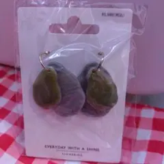 Item thumbnail for item bf0fd93a-91ed-4f34-8762-637f52ebb3e4