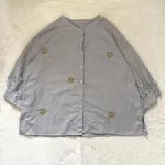 ブラウス シャツ ノーカラー 花柄 刺繍 七分袖 大きいサイズ グレー 4L