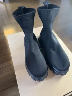 ブラックソックスブーツ　軽量厚底ブーツ