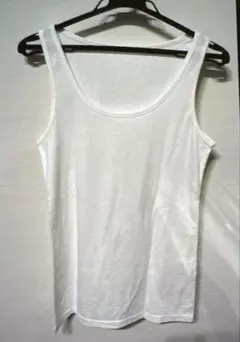 セシルマクビー　白　タンクトップ