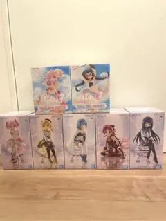 まどマギ　フィギュア 7体セット＋トミカ2個