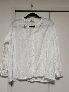 sm2 オーバーレースブラウス