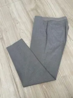 【ほぼ未使用】ユニクロ Sサイズ スマートアンクルパンツ グレー