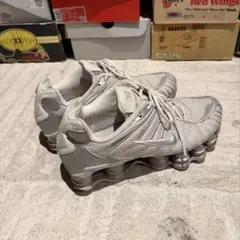 希少モデル　NIKE shox white 27.5cm 箱あり