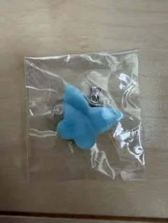 ラリマーのバタフライペントップ