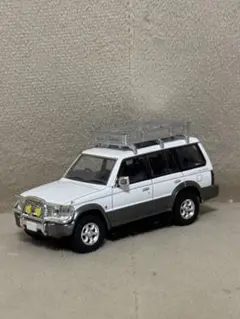 MAXICHAMPS 1/43 ミツビシ パジェロ SWB 1991 シルバー - メルカリ