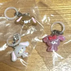 サンリオ　ゆるっとめじるしアクセサリー ぼんぼんりぼん しろうさ くろうさ