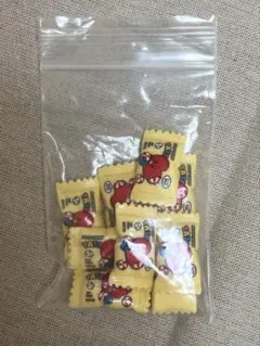 ハンドメイド　　BT21 デコパーツ TATA 9個セット