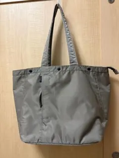 Item thumbnail for item cdb8627f-5c06-485d-a75e-ad1d0d20d79e