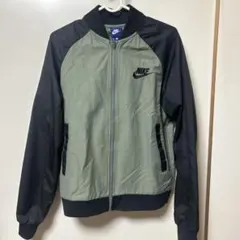 カーキ ブルゾン