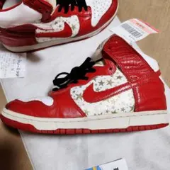 Supreme × Nike SB Dunk High 