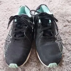 アシックス　レーザービーム　24.5センチ