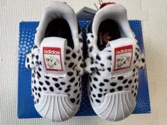 adidas Disney ダルメシアン スニーカー
