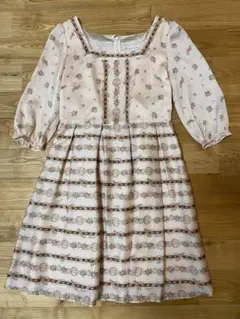 ウィルセレクションシルクスカーフ柄ワンピース