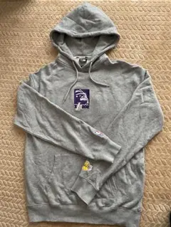 XLARGE x NBA ロサンゼルス・レイカーズ　プルオーバーフーディー