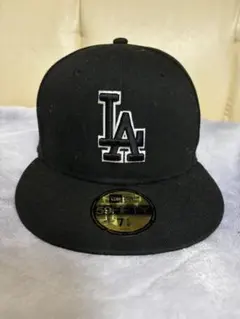 New Era 59FIFTY LA ブラックキャップ
