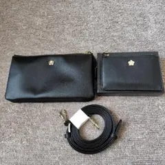 マリークワント　スマホショルダーバッグ