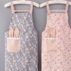 最終お値下げ❣️新品 2枚 エプロン 花柄のサムネイル
