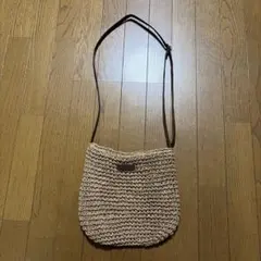 編み込みベージュショルダーバッグ