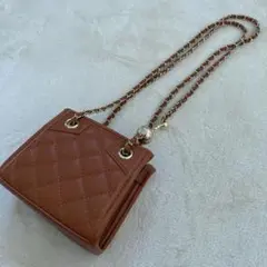 新品未使用ブラウン キルティング チェーンショルダーバッグポシェット斜めがけミニ