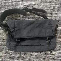 【beruf baggage 】メッセンジャーバッグ ブラックのサムネイル