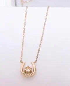 幸運モチーフ　馬蹄ネックレス　4°C K10