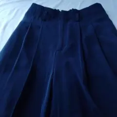 UNIQLO タックパンツ
