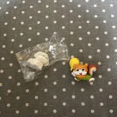 カプセルトイ リスと犬のミニフィギュアセット