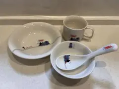値下げ中⭐︎トーマス ベビー用食器 4点セット 金正陶器　国産のサムネイル