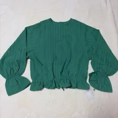 新品　グリーン 長袖ブラウス フリル袖