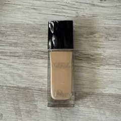 Dior Forever Skin Glow 2W リキッドファンデーション