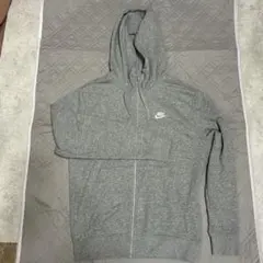Nike グレー フルジッパーパーカー