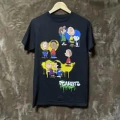 希少 日本未発売 PEANUTS ピーナッツ Tシャツ スヌーピー
