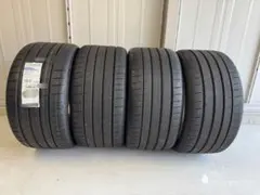 シビックFL5 タイヤ4本 Pilot Sport 4S 265/30/ZR19のサムネイル