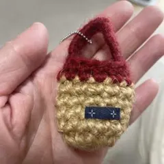 ミニバッグ型キーホルダー 赤とベージュ