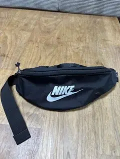 Nike ボディバッグ ブラック