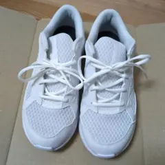 【美品】MIZUNO スニーカー ホワイトのサムネイル