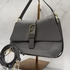 【新品同様】 フルラ FLOW トップハンドル M 2way ショルダーバッグ