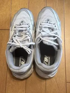 New Balance 725