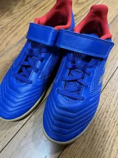 アディダスフットサルシューズ