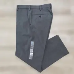 【裾直済】UNIQLO 感動パンツ スリムフィットノータック グレー 73×73のサムネイル