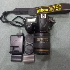 Nikon D500 本体 ストラップ バッテリー 充電器付き - メルカリ