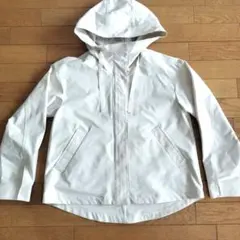 GU フード付きホワイトジャケット