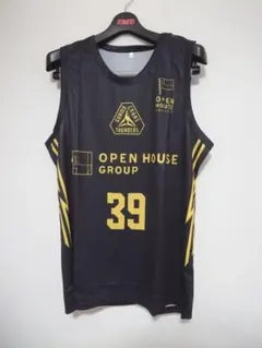 Item thumbnail for item 5b24cbf6-ed45-4ce4-b63f-fcc1d7582c09