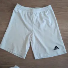 adidas ホワイト ハーフパンツ 160