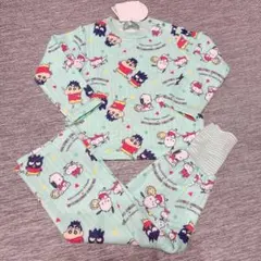 新品　サンリオ クレヨンしんちゃん 長袖パジャマ 上下セット　年中素材　95cmのサムネイル