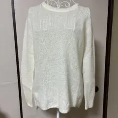 アイボリー 長袖ニットセーター